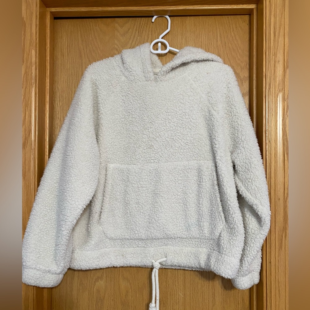 American Eagle Fuzzy White Hoodie Size Small